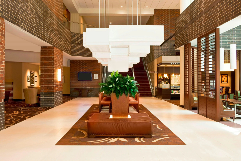 Sheraton Indianapolis Hotel at Keystone Crossing