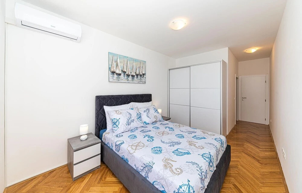 Stunning Apartment in Marina With Wifi and 3 Bedrooms