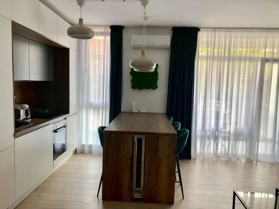New modern apart near Center at Vivalia grand v9