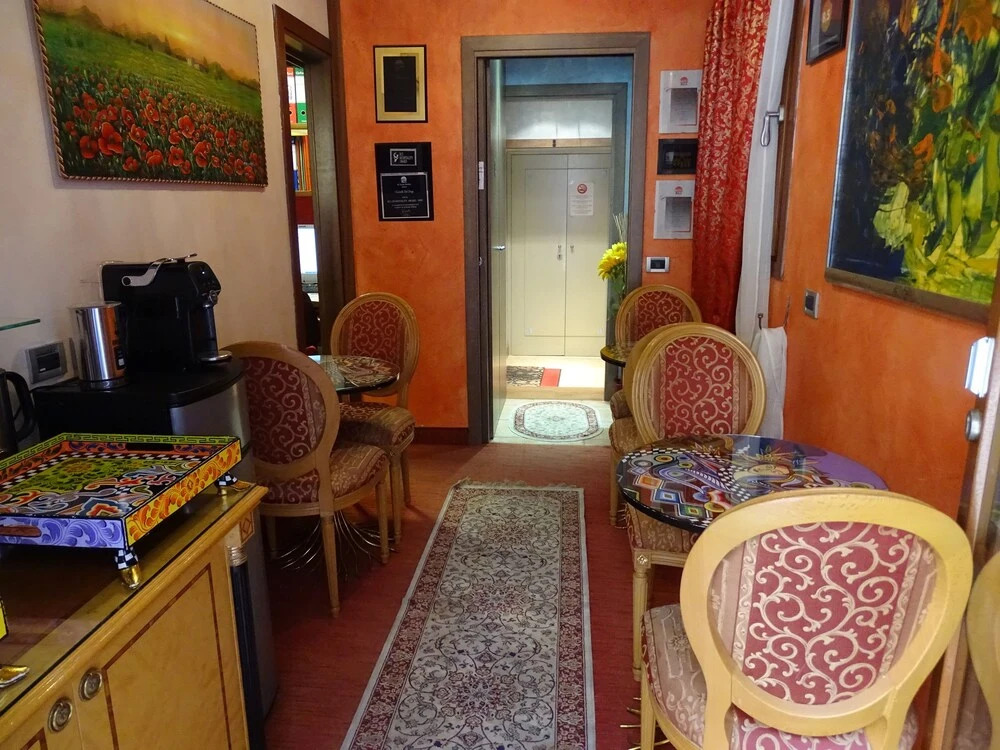 Venice Dose Suite