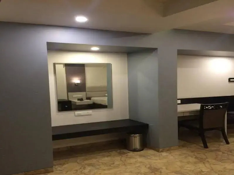 Hotel Nimantran Residency