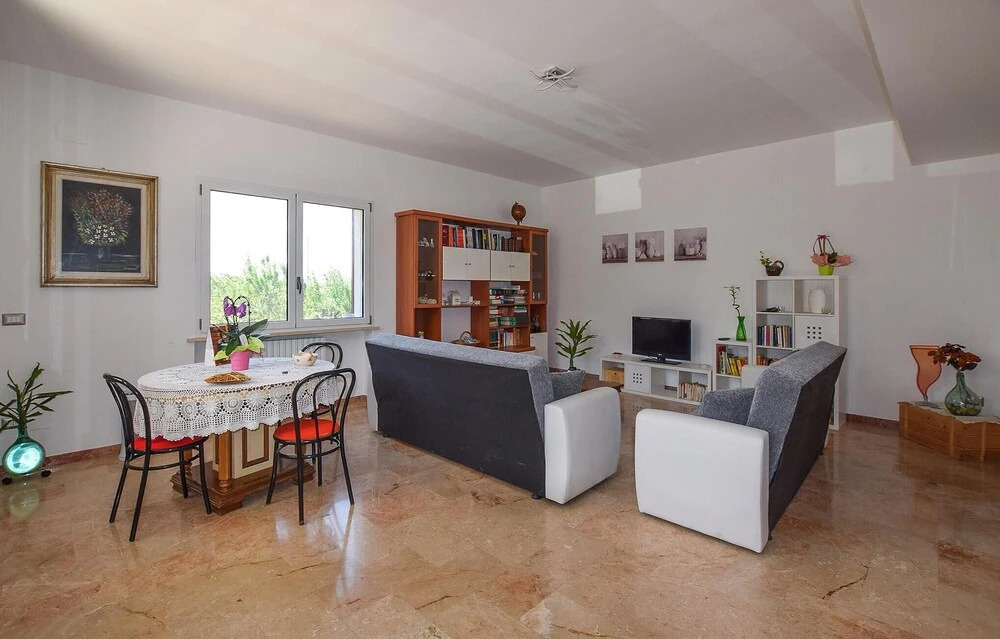 Stunning Home in Castellana Grotte With Wifi and 1 Bedrooms