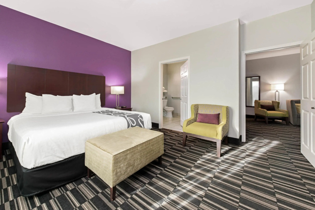 La Quinta by Wyndham Bridge City-Orange