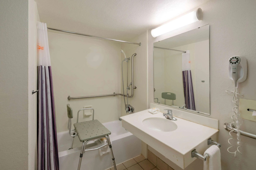 La Quinta Inn by Wyndham Nashville South