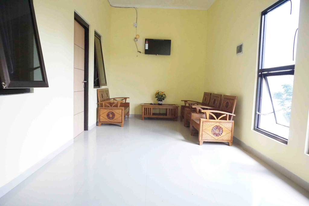Miracle Boarding House RedPartner