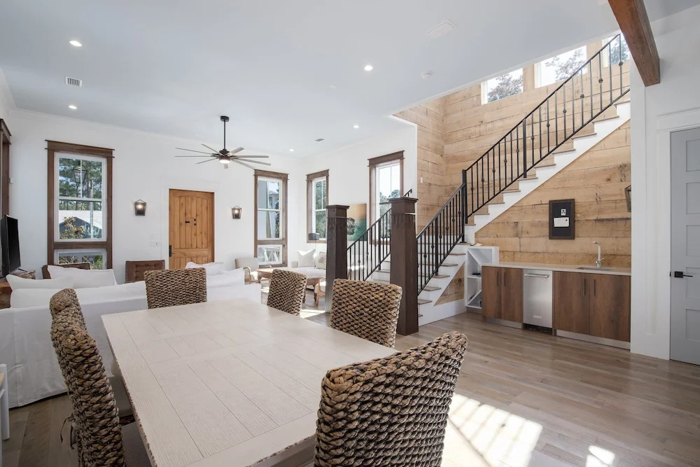 Seagrove Manor by Avantstay Free Paddle Boards Lake Front Yard & Pet Friendly