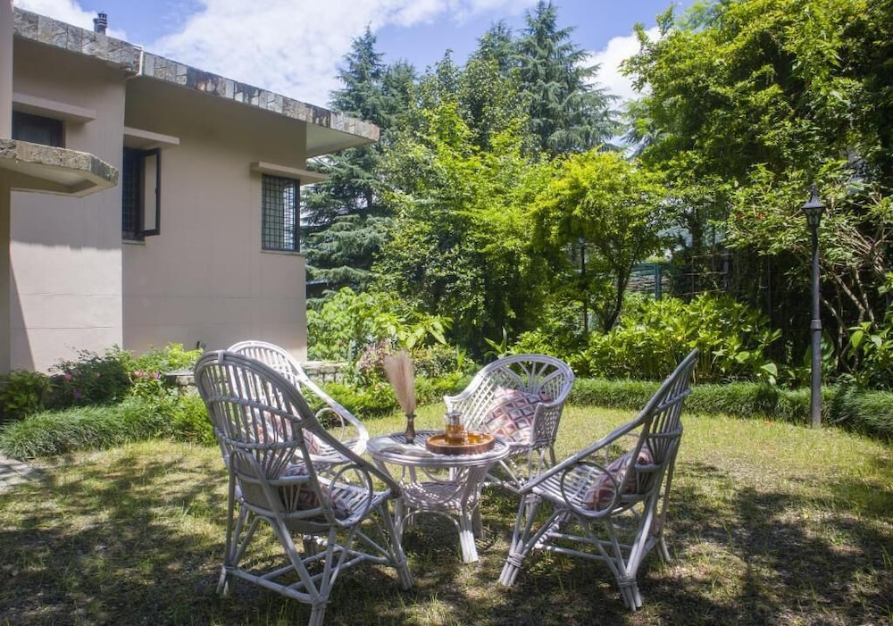 ELIVAAS Irayna 4 BHK Villa