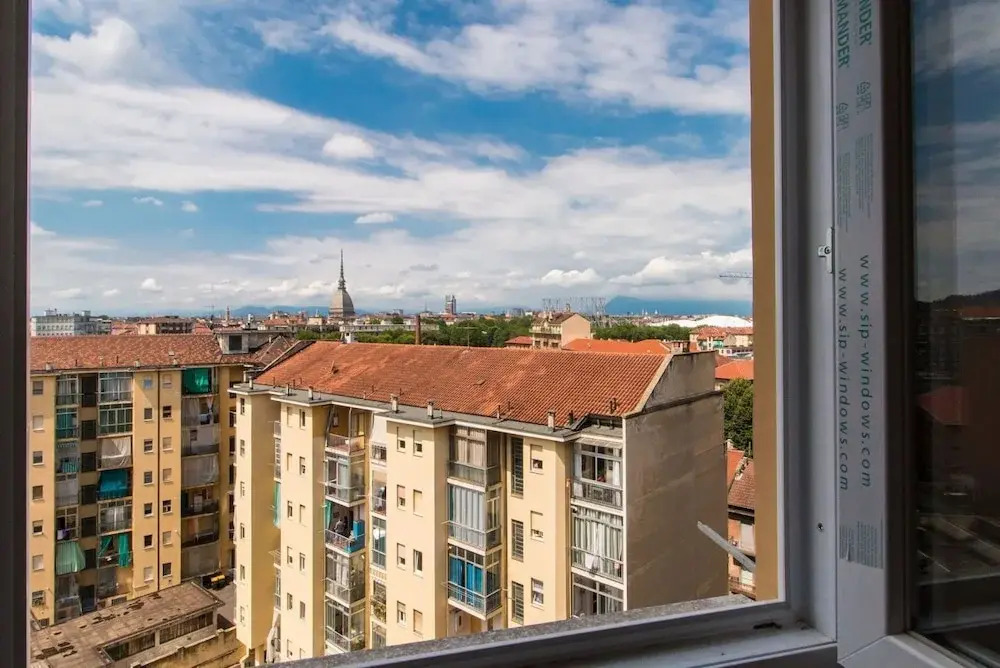 Vanchiglia Cozy Flat with Terrace and City View
