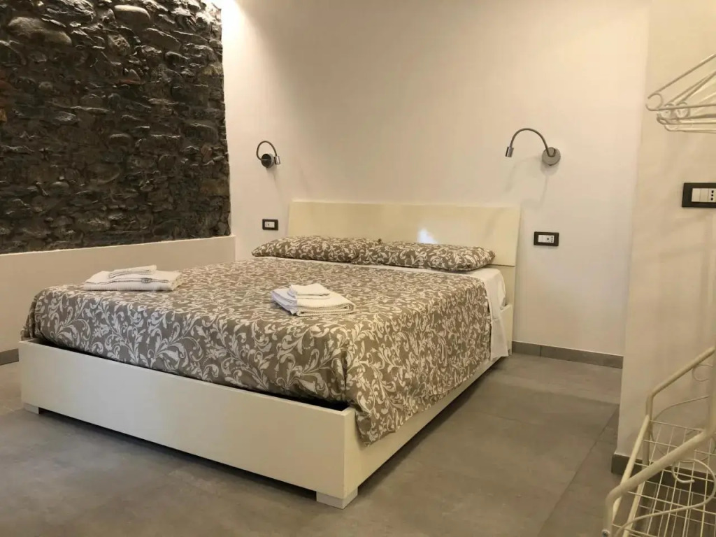 “White House “ in the center city (Manarola)5terre