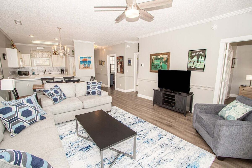 Magnolia Place 4709 U203