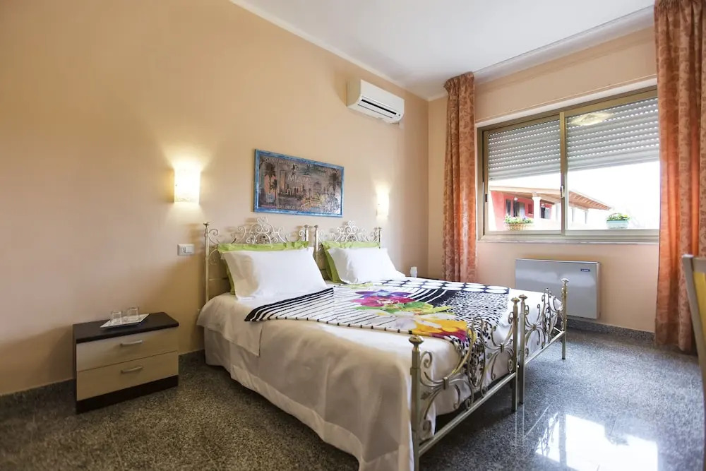 Il Sole Guesthouse