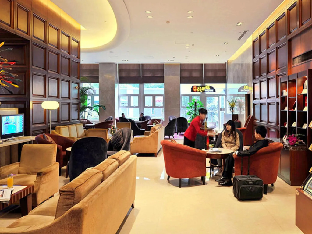 Ramada Plaza Shanghai Gateway