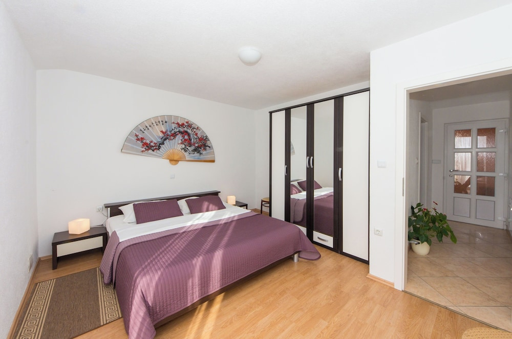 Apartment Yasmin