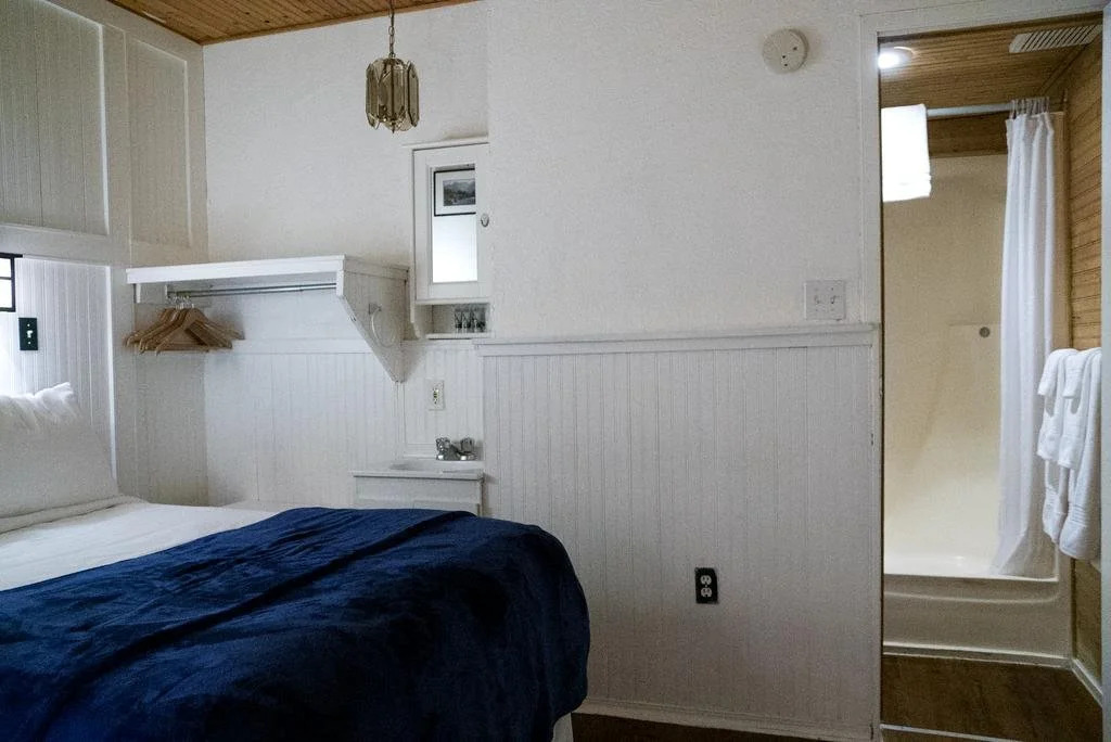 Blue Mountain Lodge Bed & Breakfast
