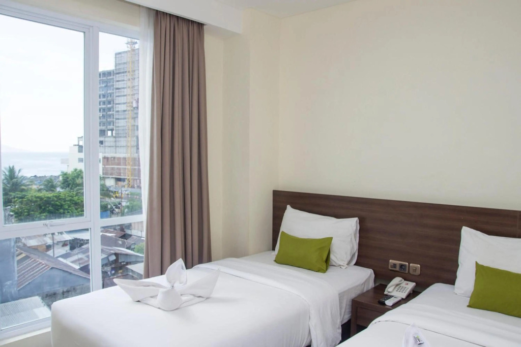 Airy Boulevard Ahmad Yani 17 Manado