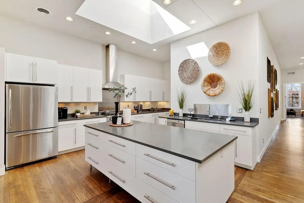 THE PENTHOUSE loft in the heart of Old Town!