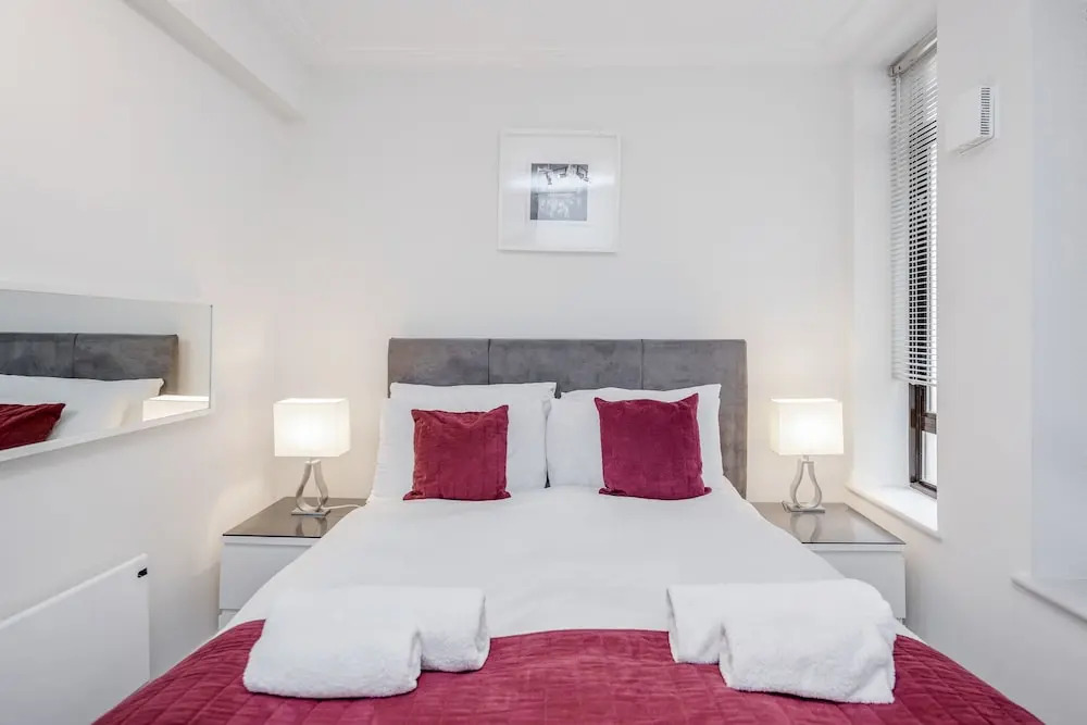 Roomspace Serviced Apartments - River House