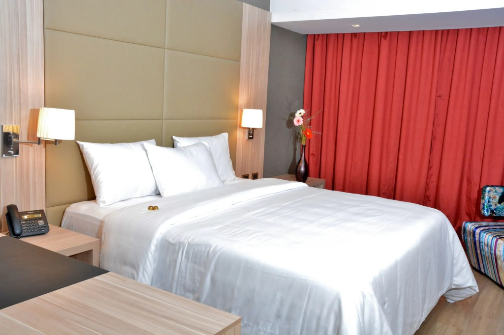 Savoy Hotel Encarnación