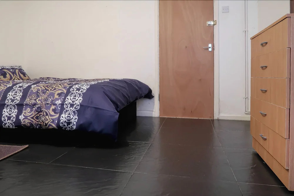 Teviot Street - Deluxe Double Room