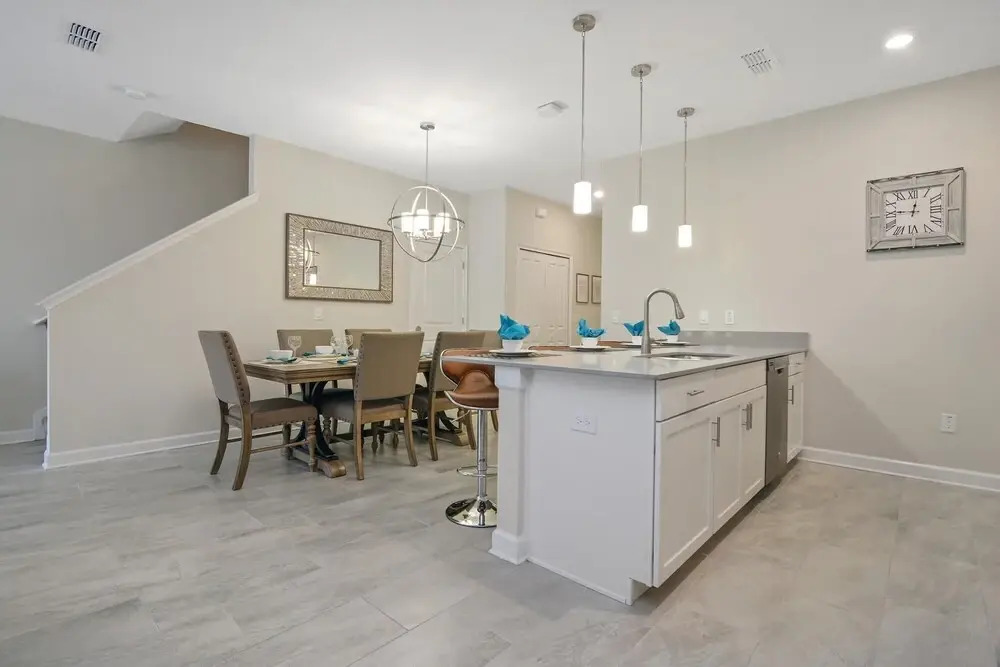 Luxurious 5Bd Sleeps 15 w Pool Close to Disney 4894