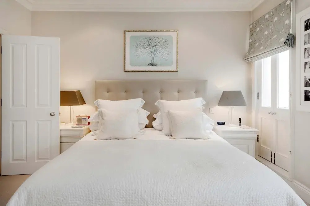 Stunning 4 bed Fulham Home With Garden