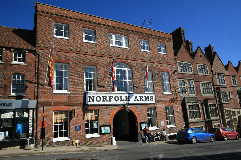 Norfolk Arms Hotel - Arundel