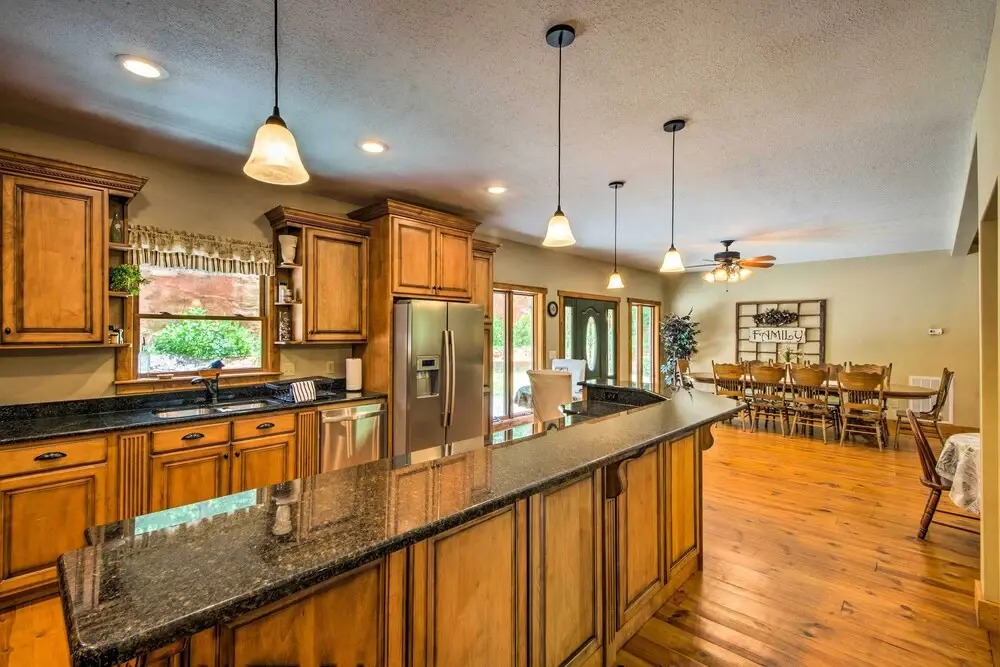 Tryon House w/ Hot Tub - Near Equestrian Centers!