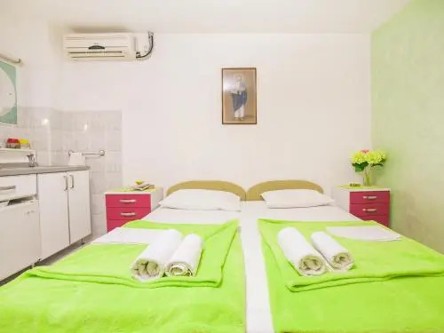 Apartments Adria