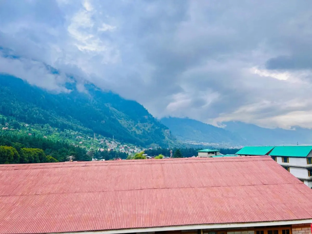 Hotel D Kanchan Manali