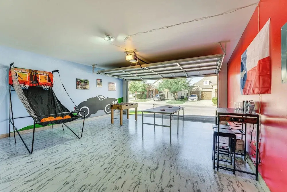 San Antonio Home w/ Game Room, 9 Mi to Seaworld!