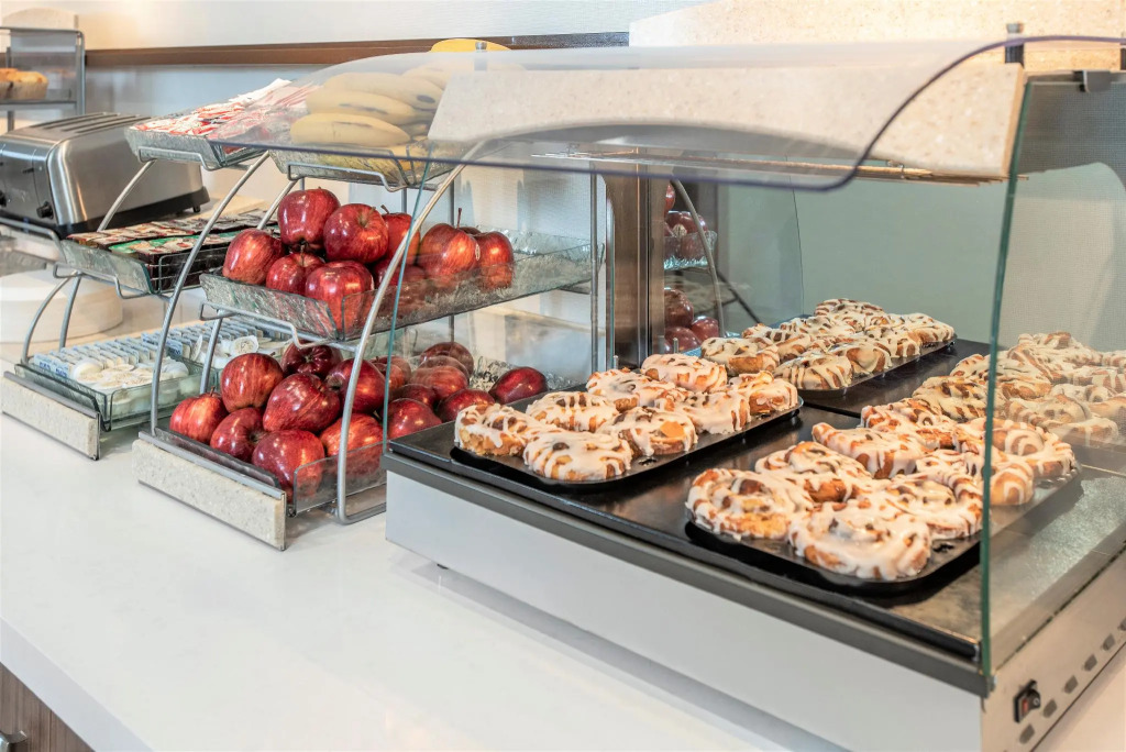 Holiday Inn Express & Suites Medicine Hat by IHG