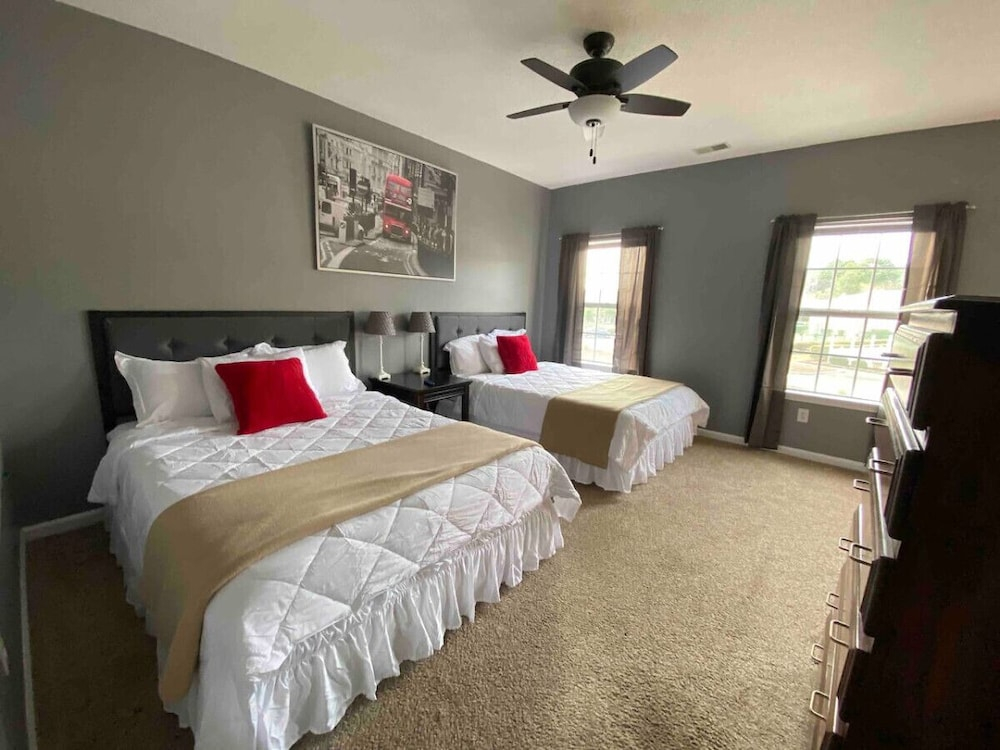 Putters Hideaway @ Legends Golf Resort