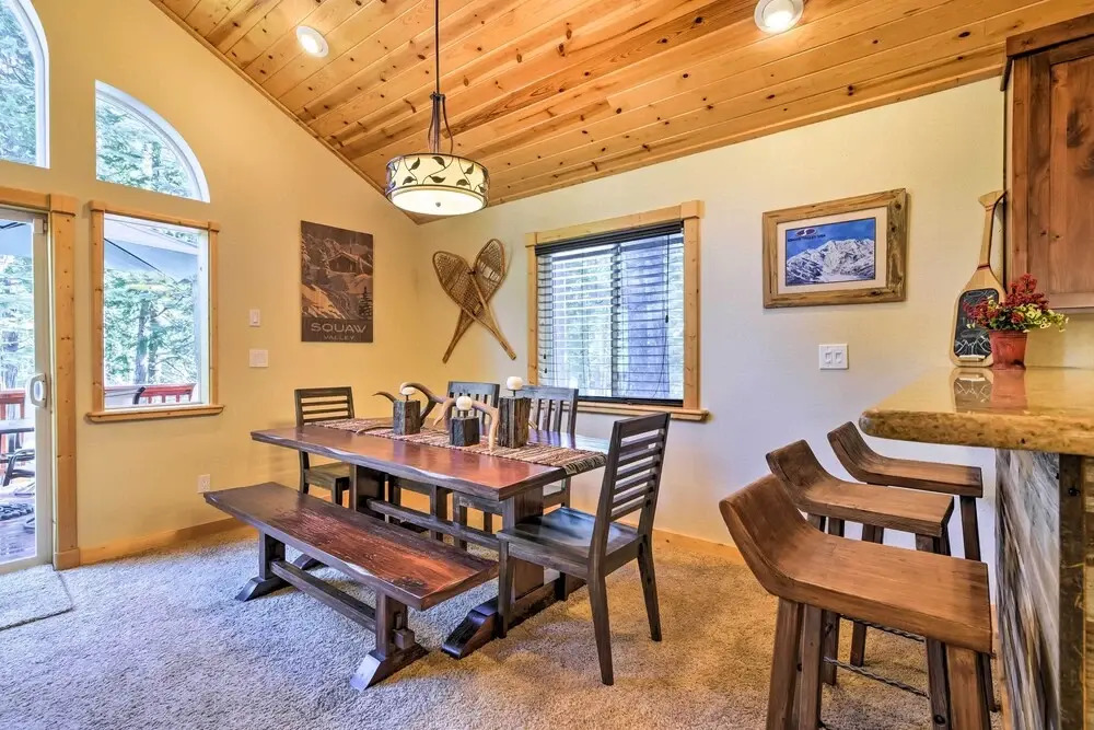 Lake Tahoe Cabin w/ Private Beach Access, Tahoma