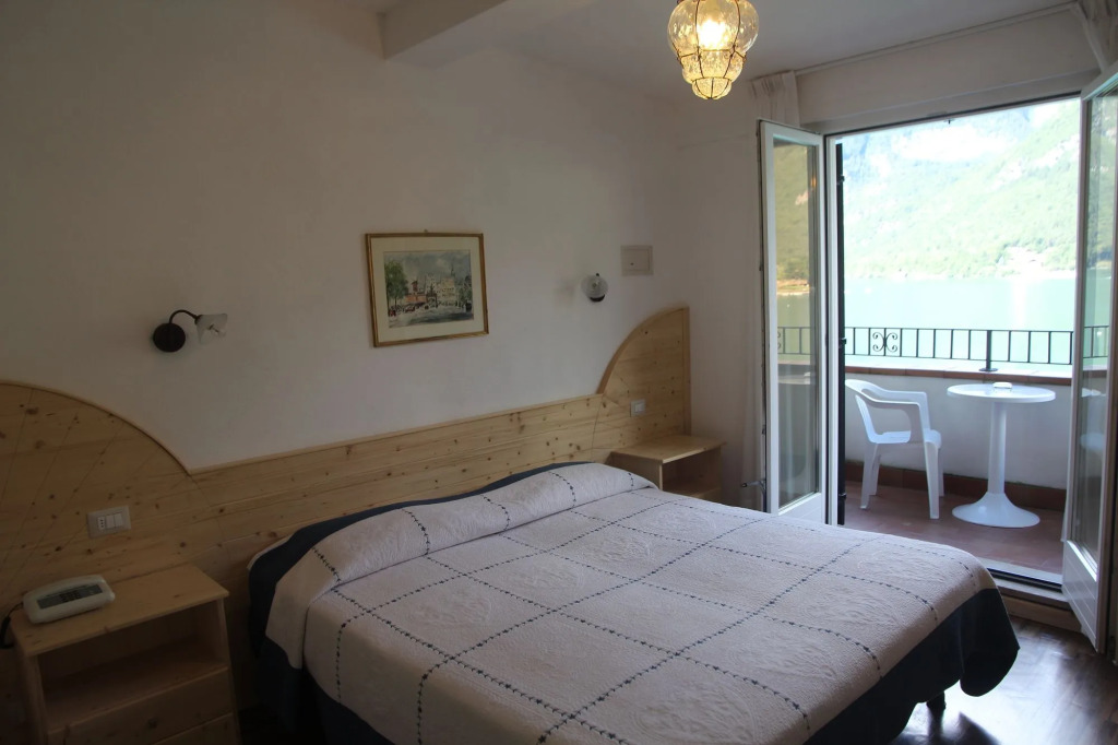 Lago Park Hotel
