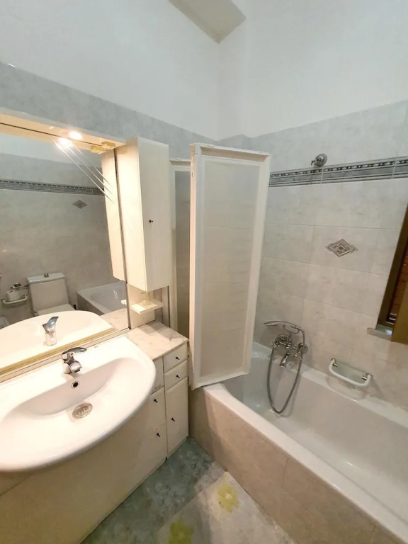 Apartment With 3 Bedrooms in Pergusa, With Wonderful Lake View, Shared Pool, Enclosed Garden - 80 km From the Beach
