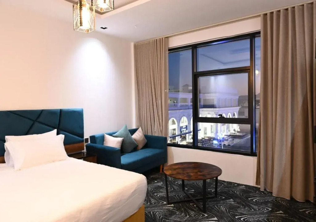 Sunset Hotel for Hotel Services