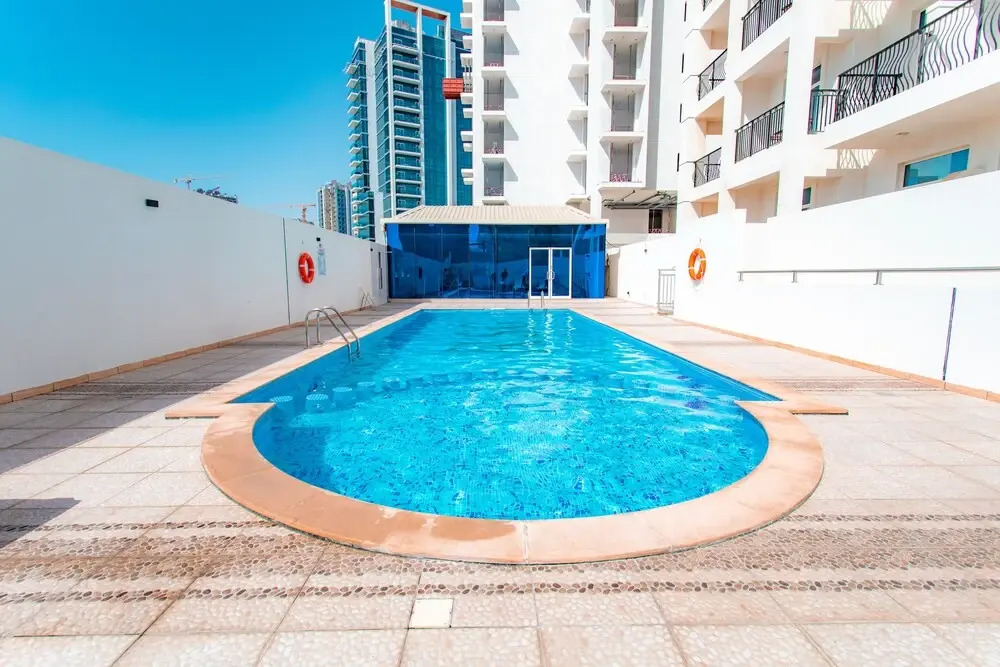 Executive apt near Downtown