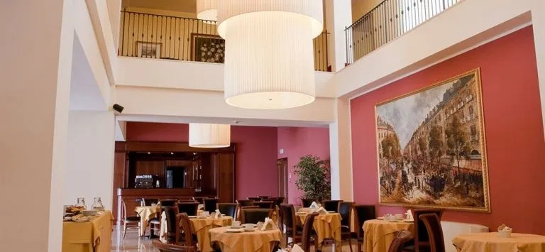 Hotel Maxim