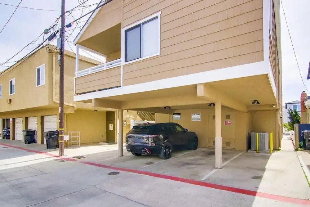 Beach Style 3 - 6 Br Home