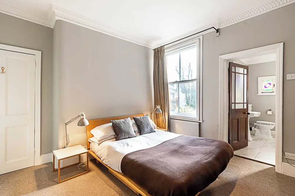 Park View Apartment in Battersea