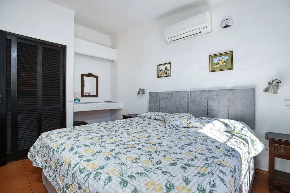 14B Quinta do Paraiso Amazing House Located in t