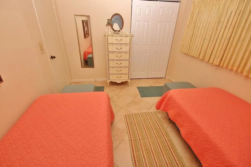 Sea Coast Gardens III 208 Apartment 2