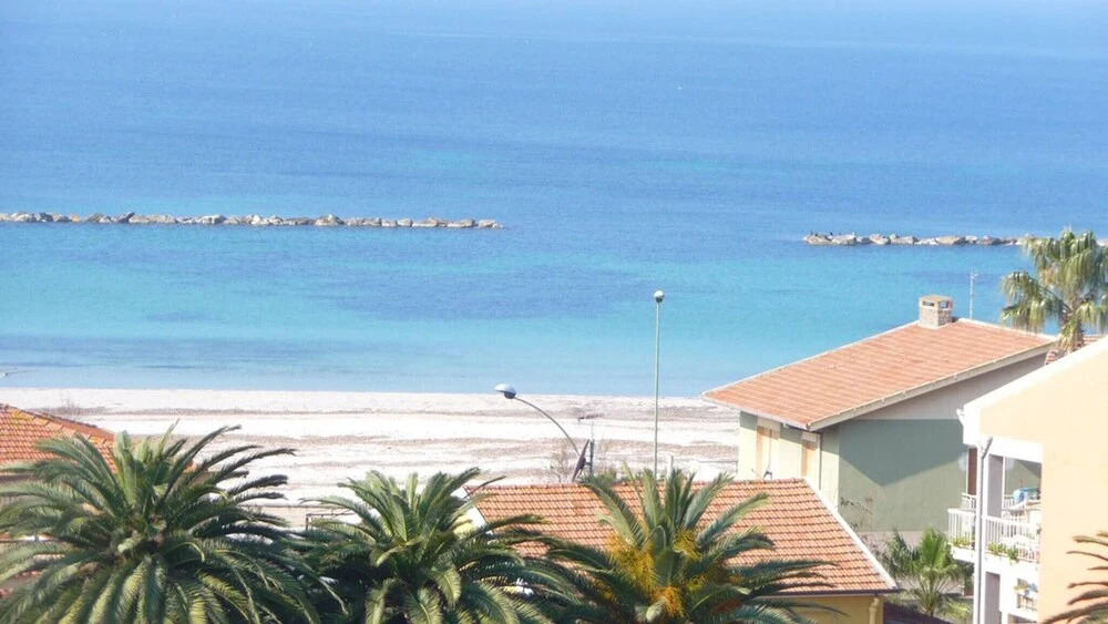 Champagne Apatment With Sea View