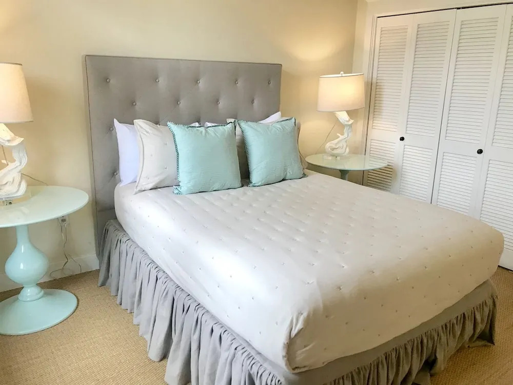 Watercolor by Dune Vacation Rentals - Beach District