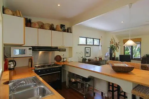 Byron Bay Accom 28 Childe Street, Byron Bay - Banaba