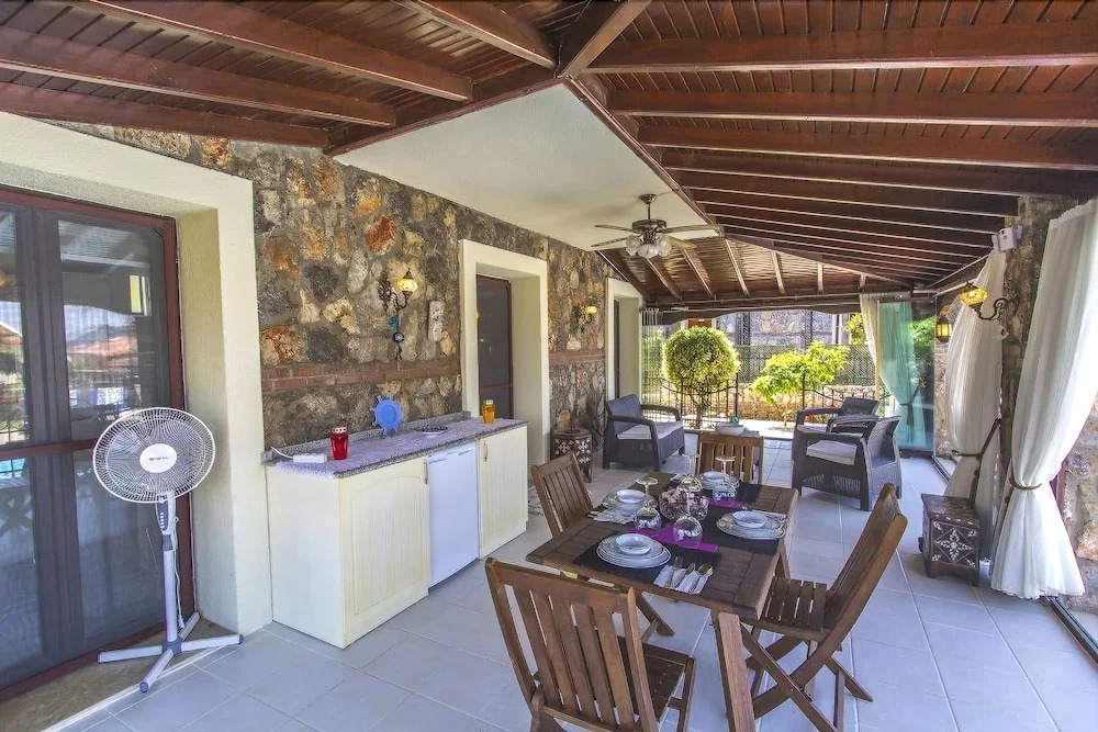 Villa Siesta by Villamnet