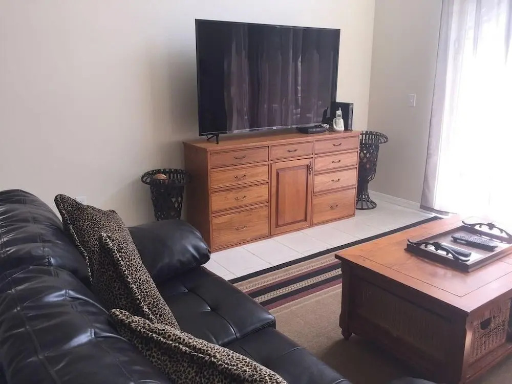 Ref 07 Modern 5 Bed Villa With own Pool Near Disney