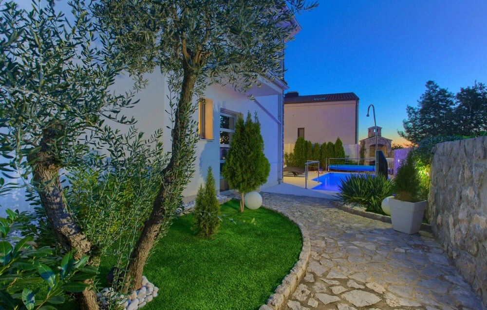 Awesome Home in Krk With Wifi and 2 Bedrooms