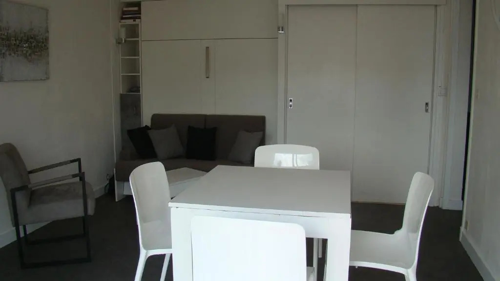 residence arromanche