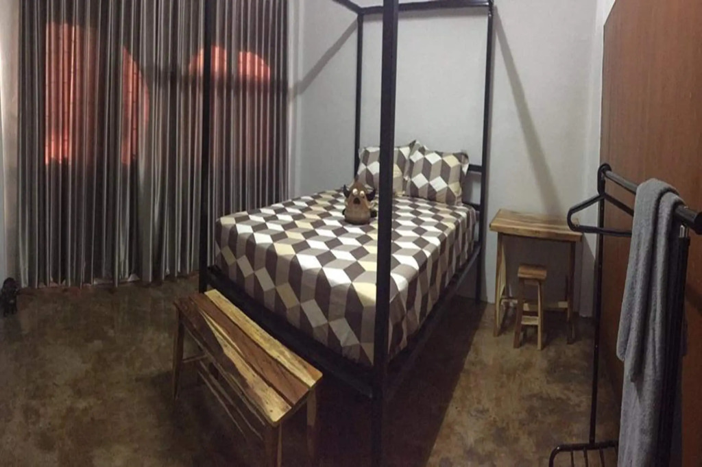 42 Guest House